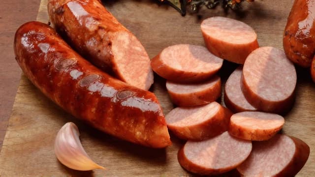 Sausage visual illustration - Meaning in Italian (salsiccia)