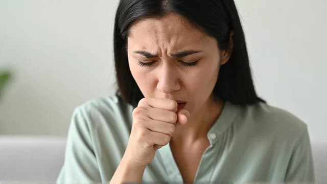 Cough visual illustration - Meaning in Bengali (কাশি)